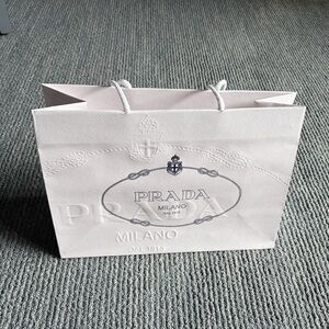 Prada bag, and ribbon, excellent condition.